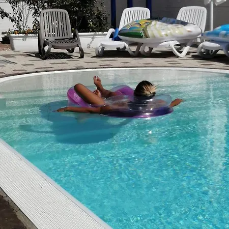 Tamarix Nocleg ze śniadaniem 4*